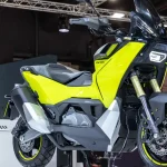 全彩 TFT、循跡控制等高階配備!KYMCO推出全新ADV車款CV-R5