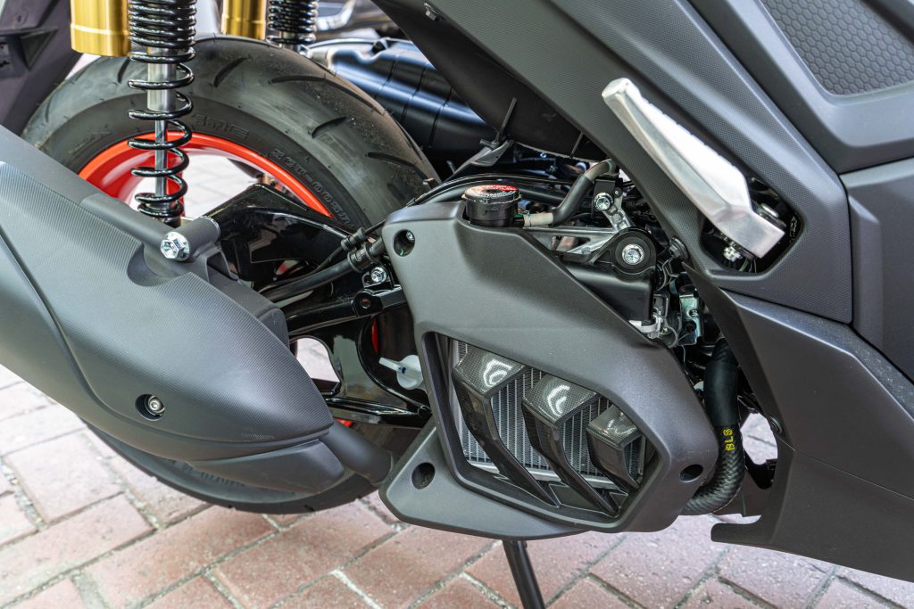 Yamaha 155cc blue core水冷引擎，已乎合最新的廢氣排放規格