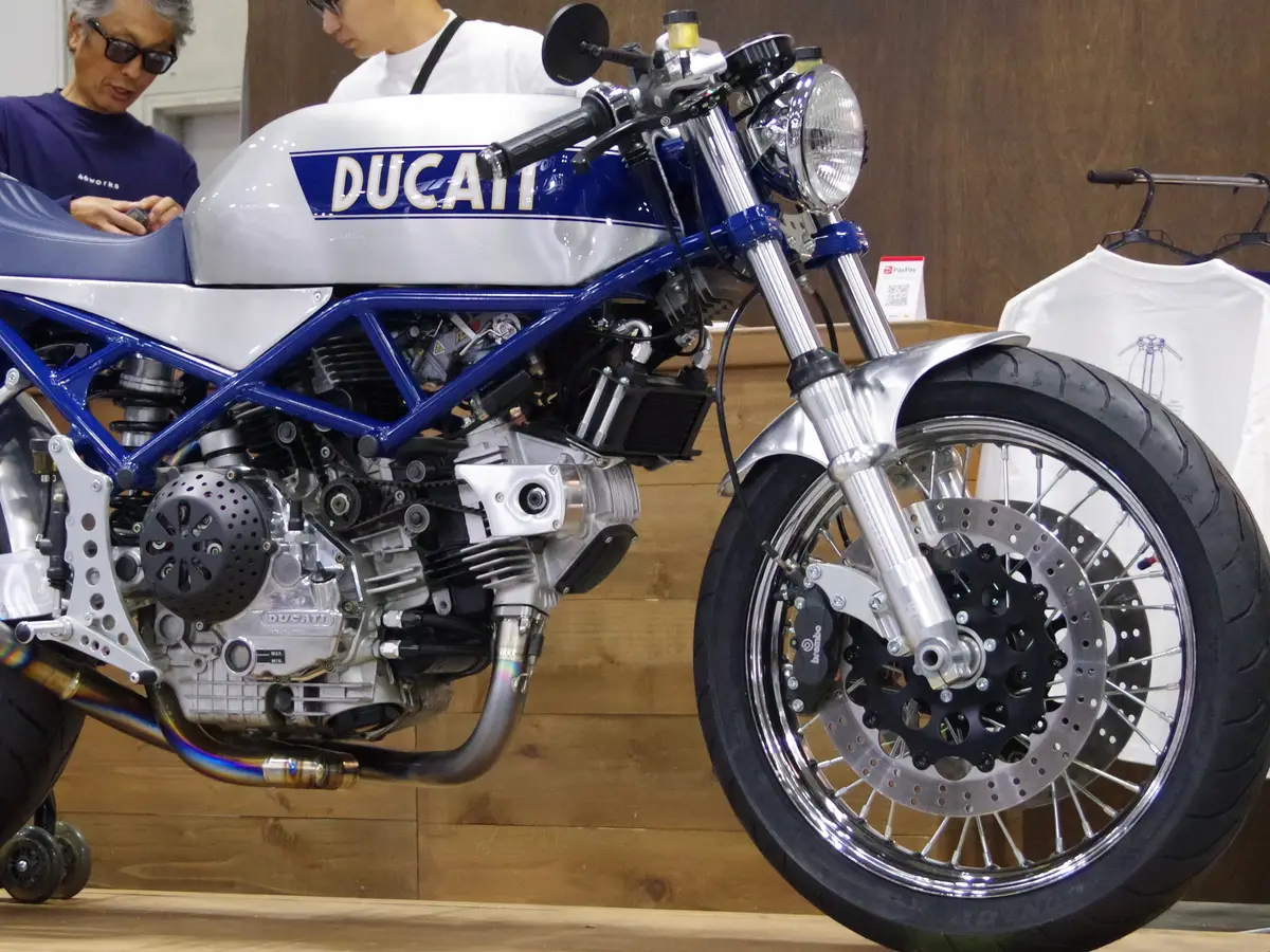 【YOKOHAMA HOT ROD CUSTOM SHOW 2024】46works 改造 Ducati Monster 900，打造復古風Roadster