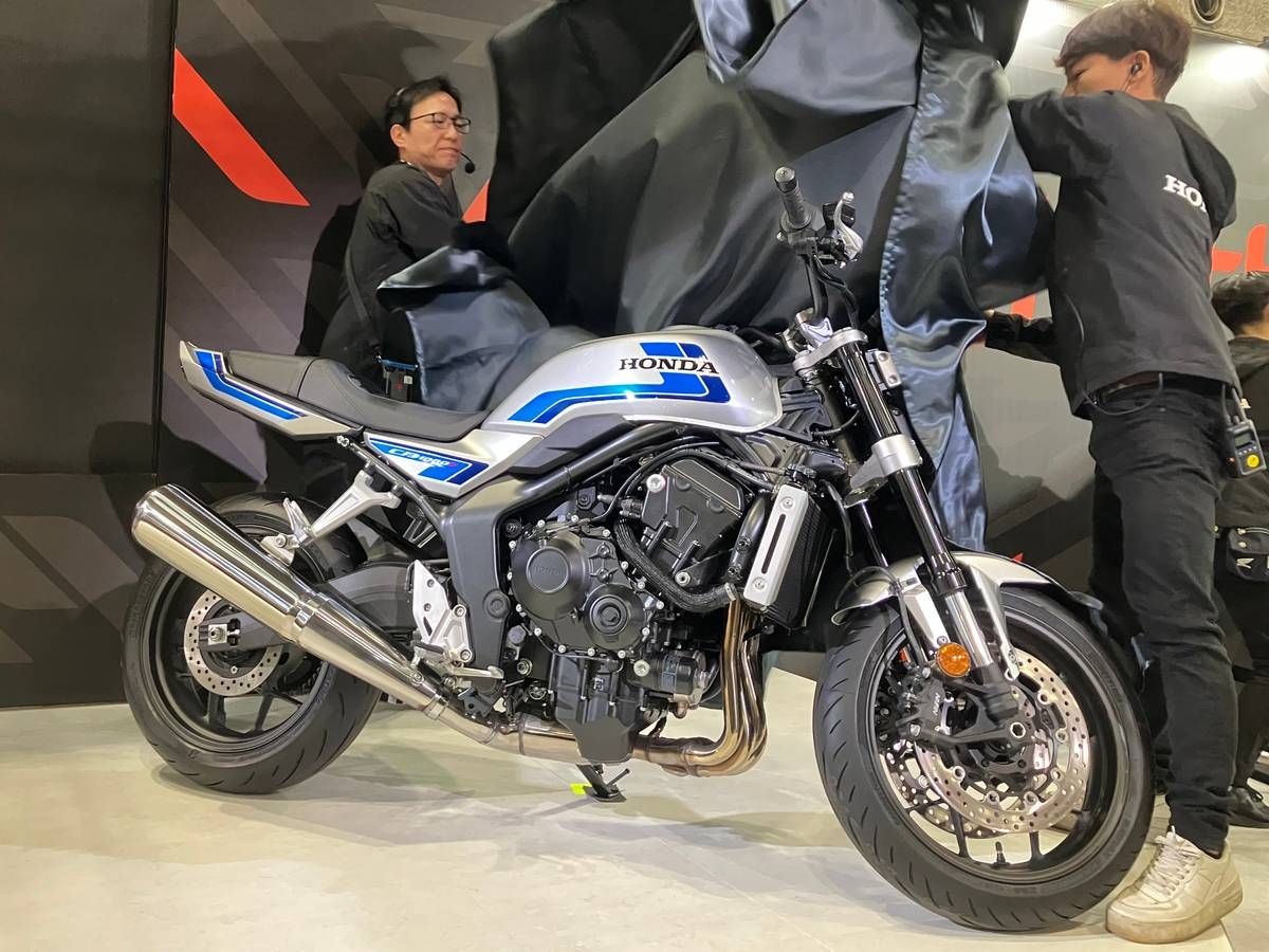 Honda CB1000F 耀眼现身！圆灯经典设计与Spencer配色预计 2025 秋季上市！