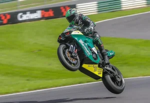 EWC新秀觀察:#2 Tom Neave