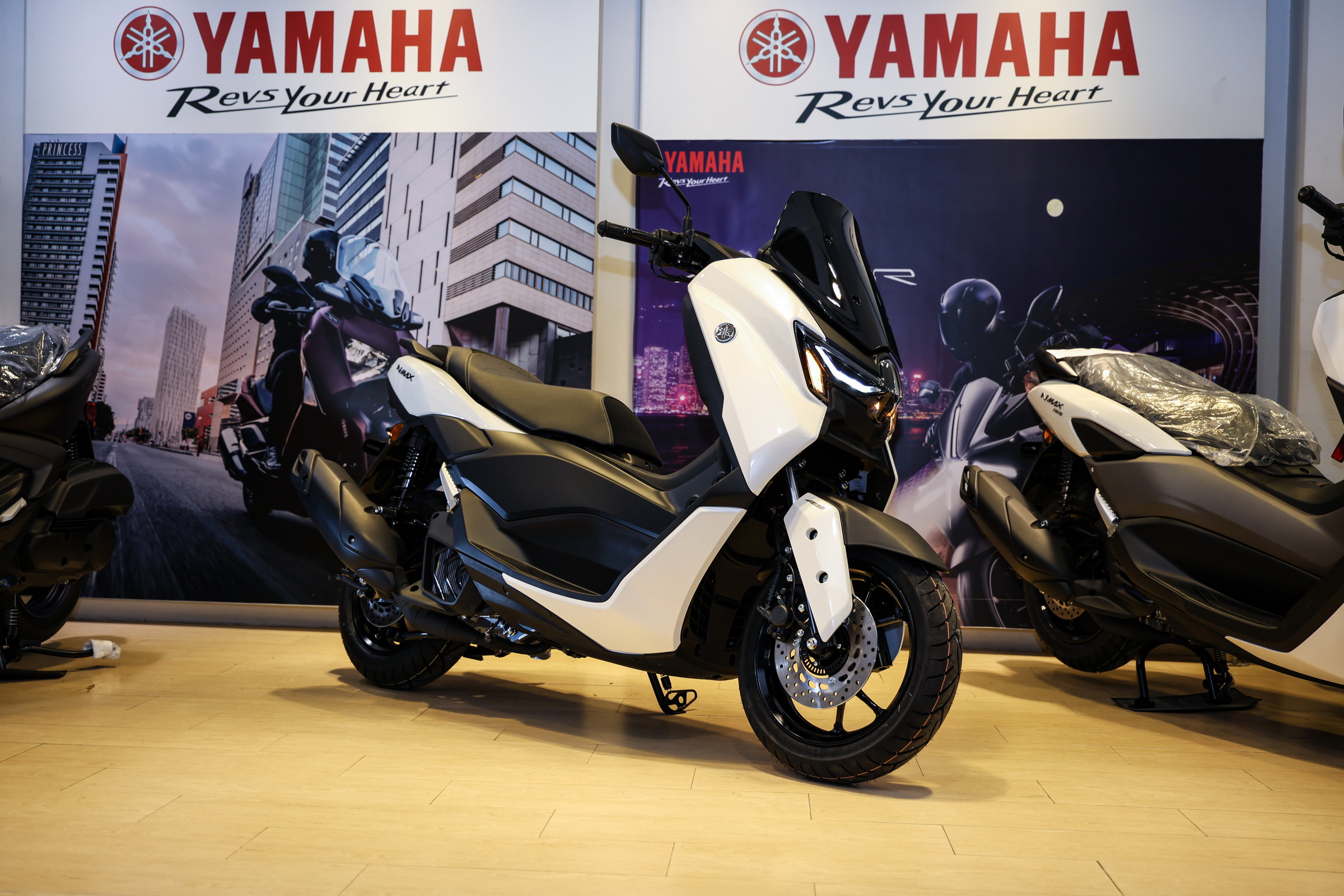 【本地新车速报】2025 Yamaha NMax 155 大改款,潮流外观 + 革命性 YECVT