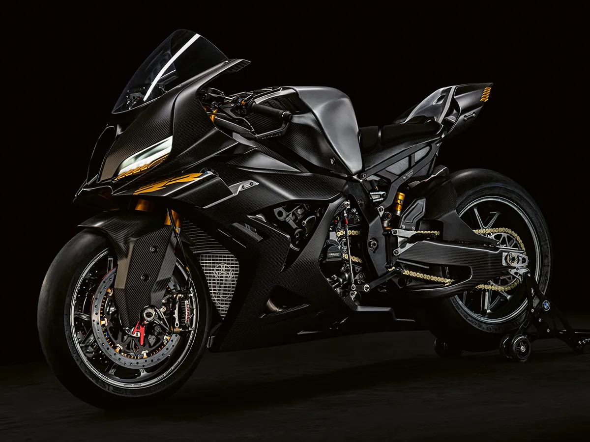 BMW Motorrad Concept RR 驚艷亮相!預覽次世代 RR 跑車的終極性能與設計