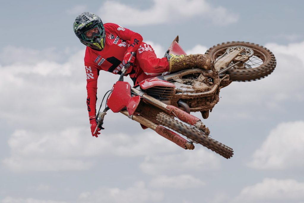 現階段的Desmo 450 MX並非為市販而設