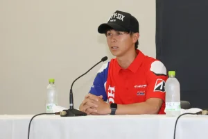 2025年铃鹿8耐冠军名越哲平转换车队