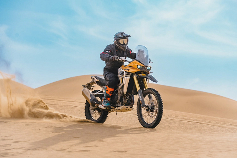 800X Rally是Kove迄今为止最轻、性能最强的中量级历奇双汽缸电自行车
