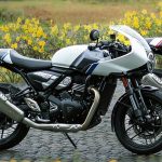 經典 Thruxton 之名復活!Triumph 推出搭載火箭頭罩的 400cc 中量級復古車