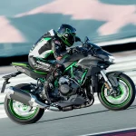 KAWASAKI Z H2 SE 導入語音聲控!2026 年款新增導航功能,科技感再升級