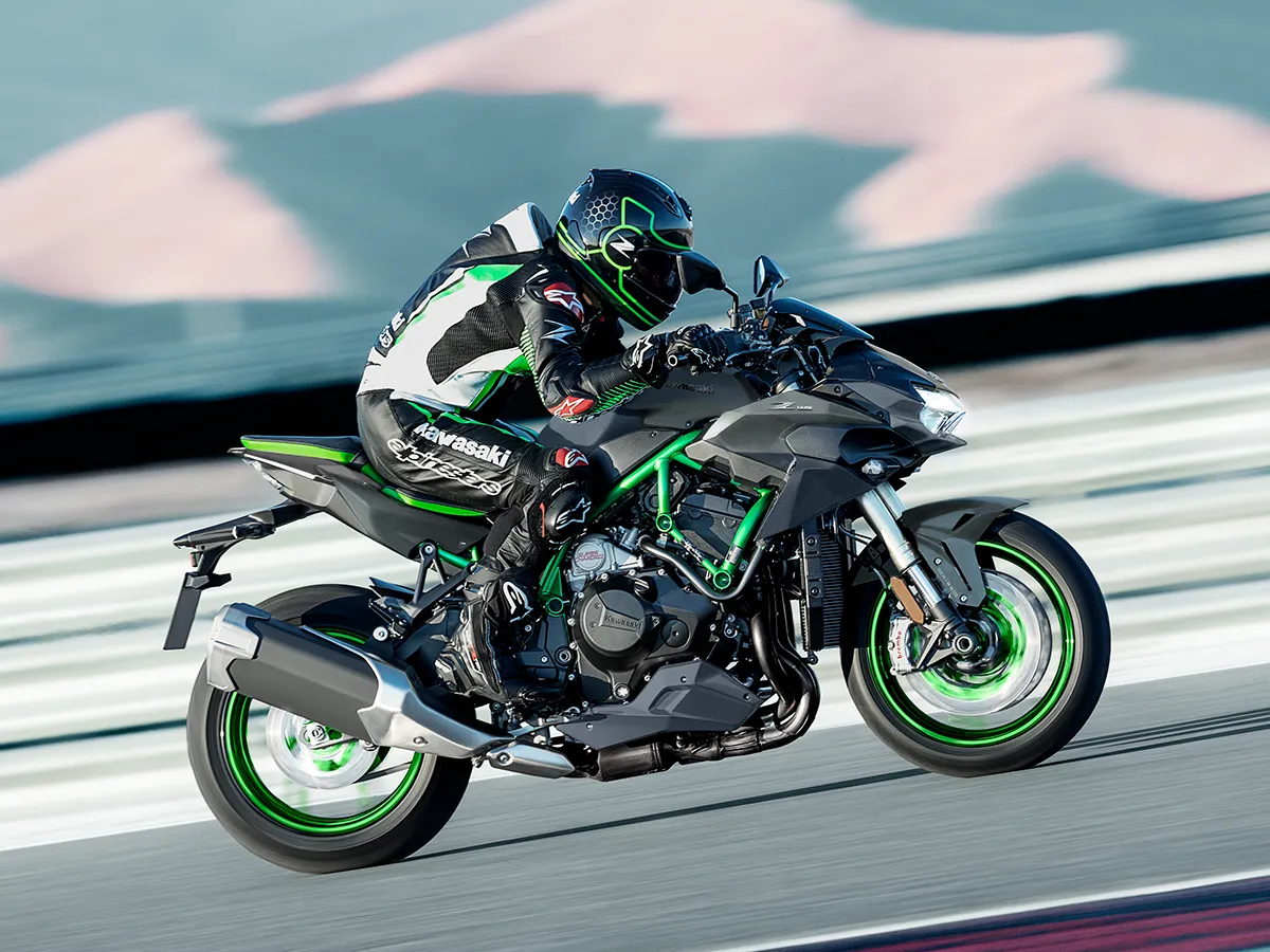 KAWASAKI Z H2 SE 導入語音聲控！2026 年款新增導航功能，科技感再升級