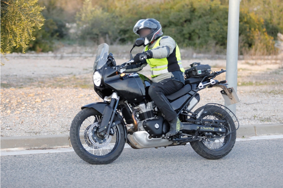 Royal Enfield新款雙缸Himalayan 750歷奇車曝光
