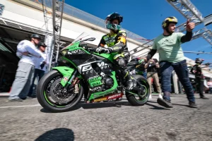 33 Louit April Moto車隊在EWC波爾多中獲得Superstock第六名 展現堅毅精神