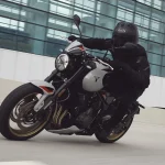 TRIUMPH Trident 800 正式发表！搭载全新 800cc 三缸引擎，马力跃升至 115 匹