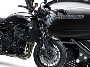 KAWASAKI Z900RS 推出「Black Ball Edition」！致敬 Z1，換上「DOHC」經典徽章