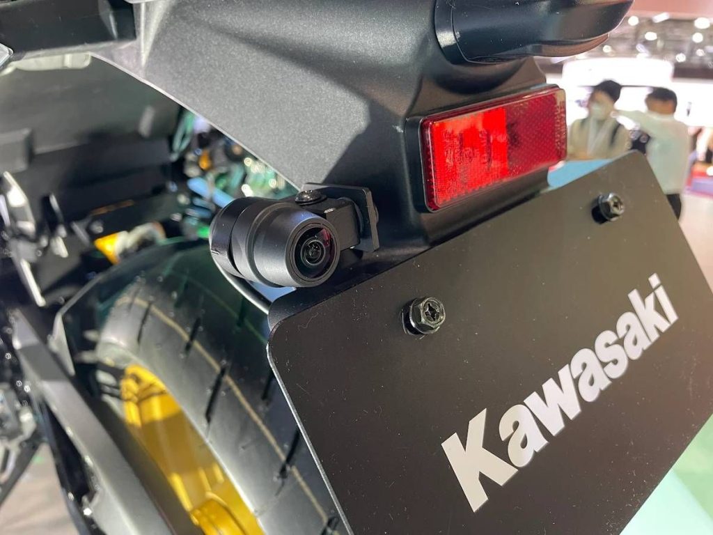 後行車記錄器攝影機