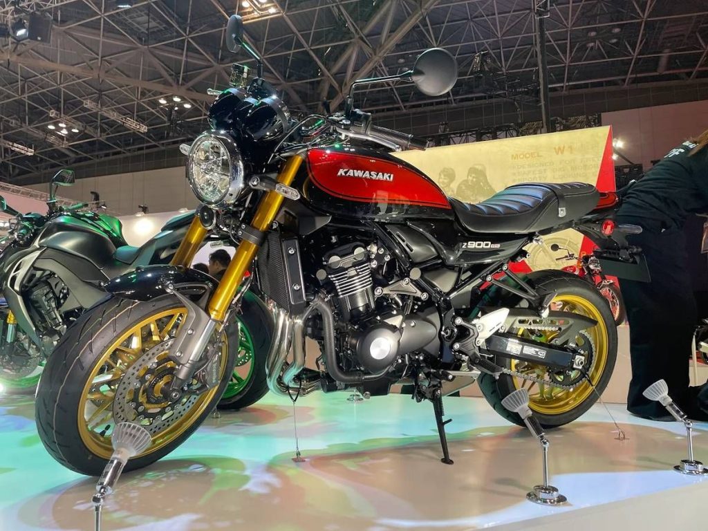 新款Z900RS已經發表。 SE和CAFE兩款車型在2025年移動出行展上展出