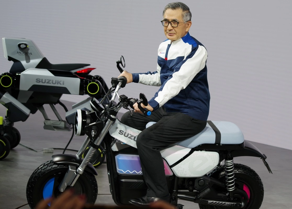 【SUZUKI 開發者專訪】e-VanVan 市售有望？GSX-8T/TT 日本版詳解、Mokuba 2 技術揭秘！