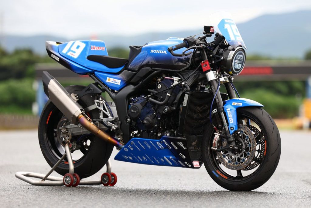 從懸吊底盤到引擎，MORIWAKI 鐵馬號完全針對賽道等級進行車輛調校，而這些豐富的賽道經驗專業知識，也將反映於即將推出的改裝零件中。