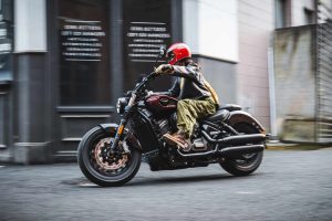 中國摩托車製造商出Benda新款暗旗950 V4巡航艦