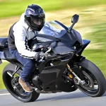 【試乘】橫掃世界冠軍的Supersport 「YZF-R9」：街道騎乘與頂尖戰力完美結合！