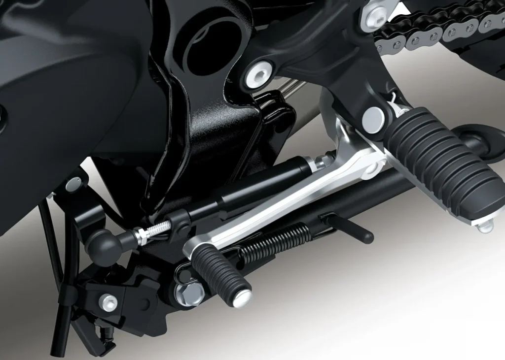 Z系列標配快速換檔器,可升檔和降檔使用。它採用非接觸式感測器,可靠性高。此外,它還配備了經過特殊調校的自動橋接功能