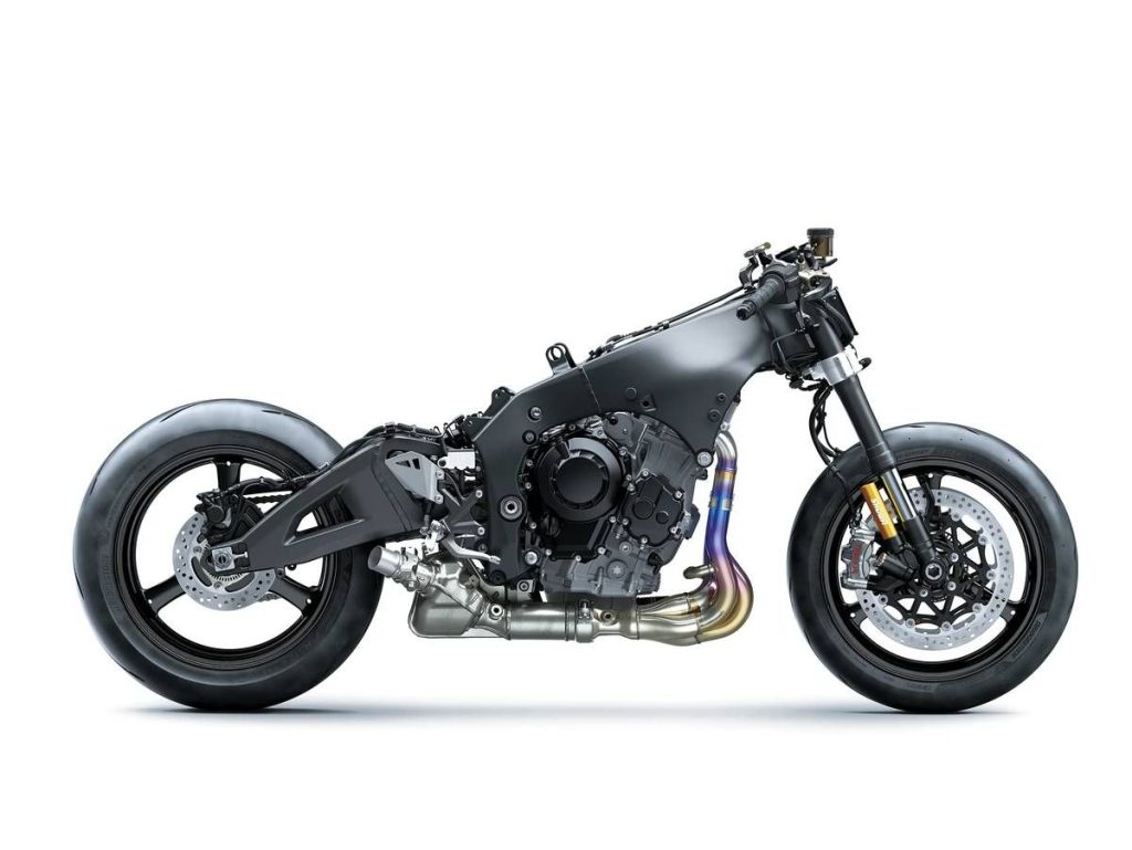 车架经过优化,以适应机翼引起的空气动力学变化,而前后悬吊则像以前一样进行了调校