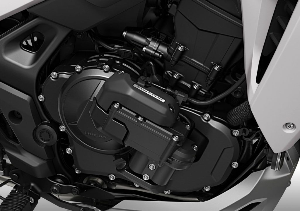 2026年本田CB750 Hornet電子離合器