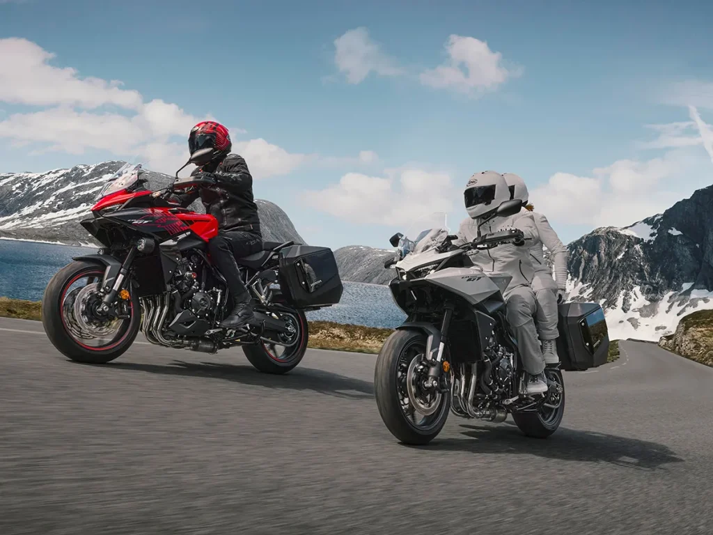 雖然尚未確定是否導入亞洲地區,但應會成為BMW S1000XR、Suzuki GSX-S1000GT等車型的競爭對手。