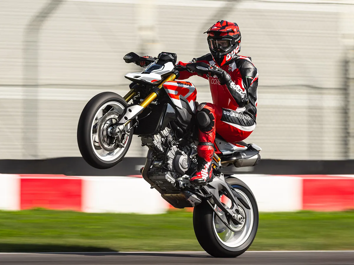 【EICMA 2025 速報】DUCATI Hypermotard V2 正式發表！史上最輕、最強「Hyper」誕生！
