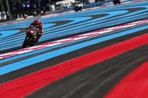 Saltarelli助Revo-M2夺得EWC Superstock组别第五名