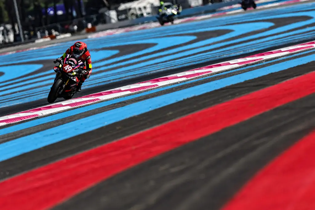 Saltarelli助Revo-M2奪得EWC Superstock組別第五名