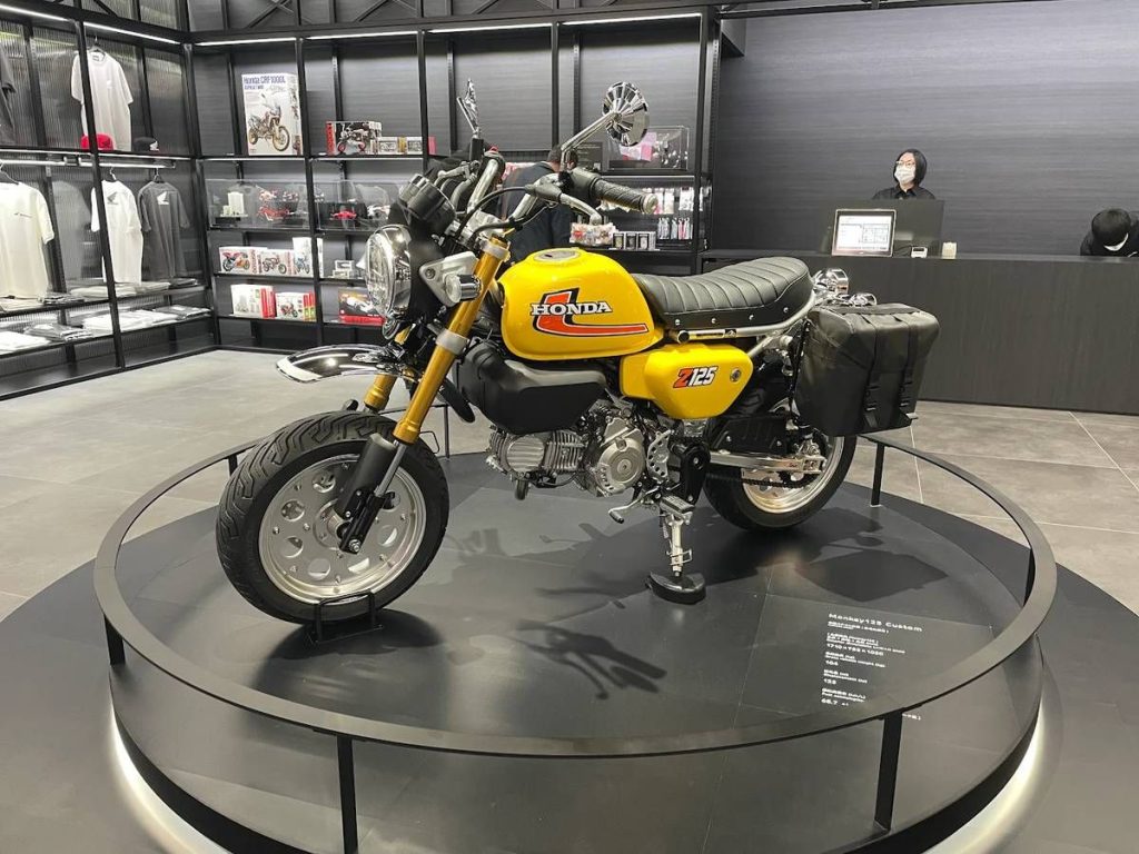 這款被命名為「Monkey 125 Custom」的 改裝概念車。可惜它並非市售車款。