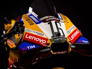 MotoGP｜DUCATI 百年紀念「傳奇配色」亮相：兩台 Desmosedici GP 啟動 2026 賽季