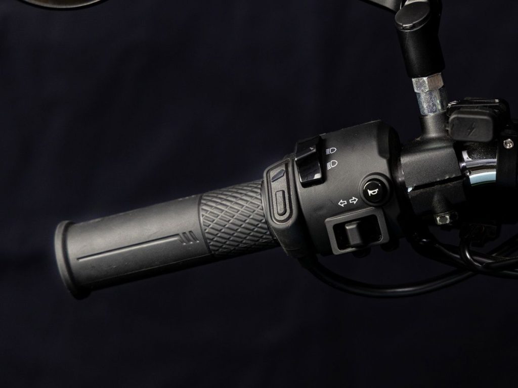 Kijima GH11 加熱握把（20,350 日圓。四種規格價格相同）