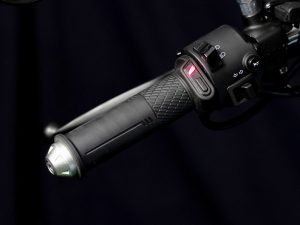 Kijima 新款加热握把 GH11｜更纤薄开关、更直觉操作、38W 强劲加热，三大升级一次看