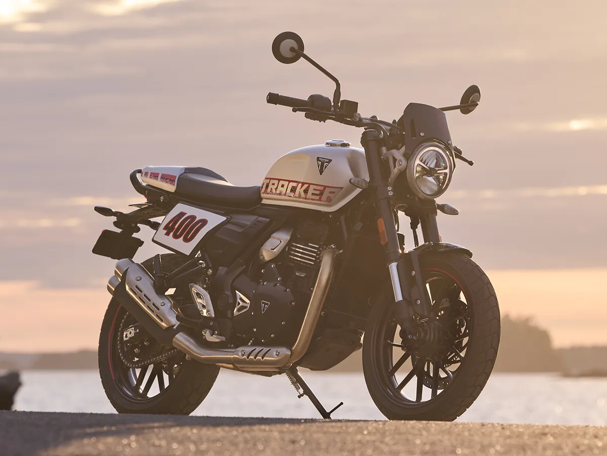 【新车】Triumph “Tracker 400”日本 2026 年 3 月上市｜售价 80.9 万日圆起，Flat Track 单缸运动车款