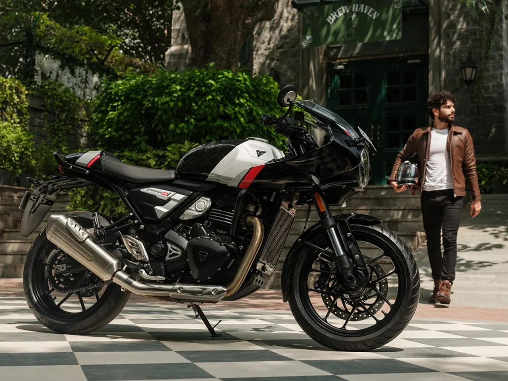 以洗鍊Cafe Racer風格打造的 Thruxton 400,展現美感與速度感並存的設計。