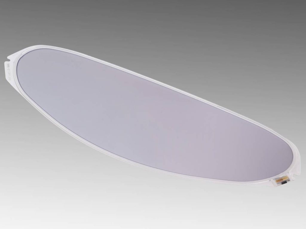 圖：SHOEI 推出的「e:DRYLENS」。鏡片本體價格 25,000 日圓，另售控制器 6,000 日圓。