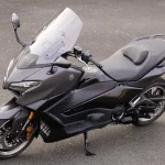 【試駕】Yamaha TMAX560：稱霸 25 年的旗艦運動速克達，為何至今仍是同級標竿？