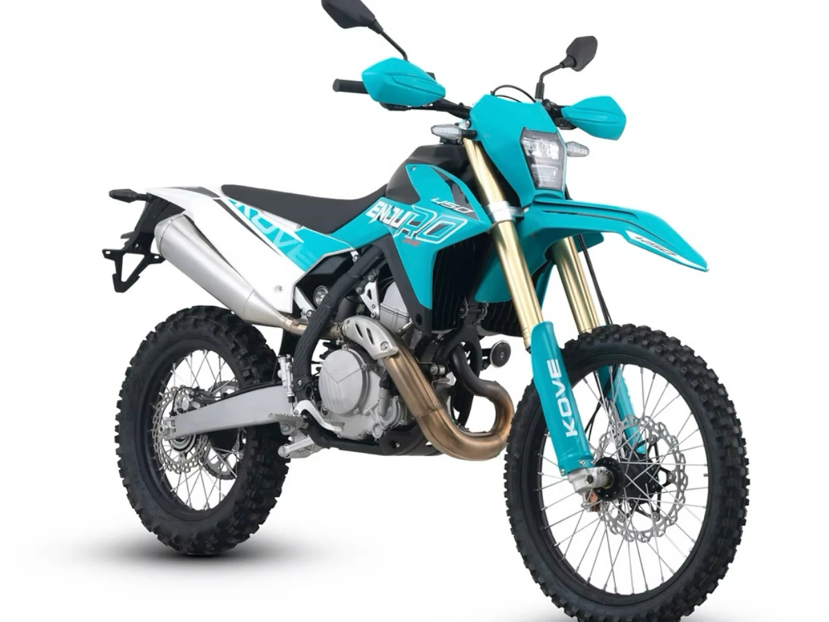 120kg 輕量化 + 47.5 匹馬力！KOVE 450 ENDURO Re 日本 8 月登場：最強公道越野規格解析