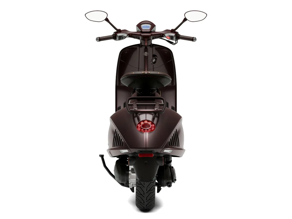 Vespa-946-Horse-馬年限定版-背面