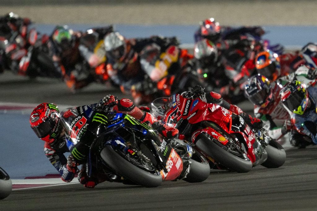 第4站卡達GP奪下頭排的 Quartararo。正賽第8名衝線，因其他車手受罰最終排第7。