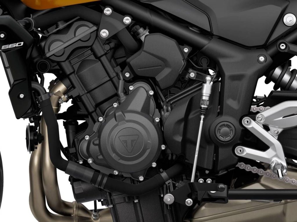 660cc 三缸引擎可輸出 95PS / 11,250rpm，展現強悍性能。