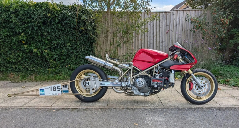 改裝版Ducati 916直線加速賽車將於2026年初在英國拍賣