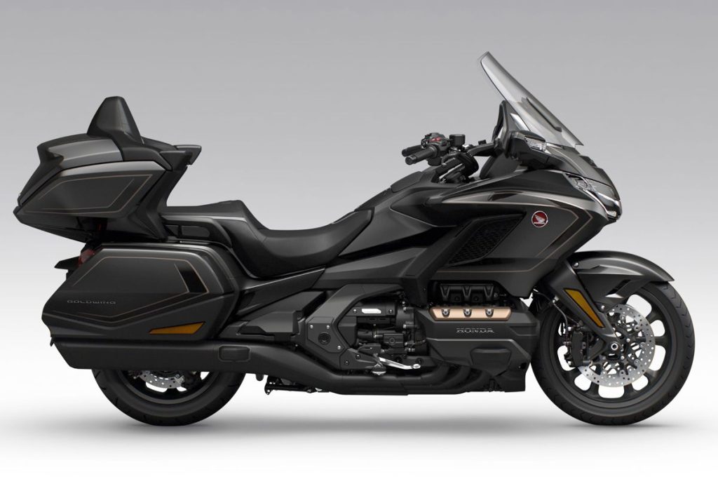 2026 Honda Gold Wing Tour 金屬槍黑 Gunmetal Black Metallic 沉穩配色
