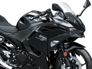 【新车】2026 Kawasaki Ninja 500 日本发表！451cc 强劲核心、171kg 轻量优势：这台“全能忍者”为何是黄牌跑车首选？