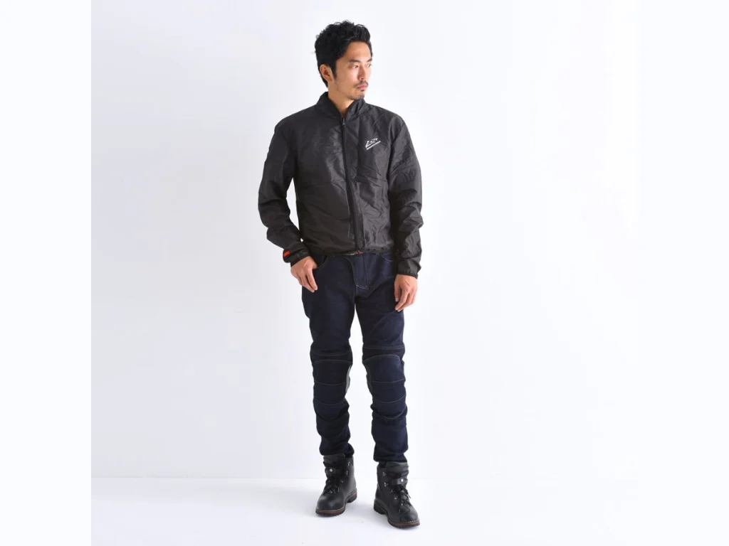 作為內層使用的防風衣,尺寸感可能稍微偏合身。