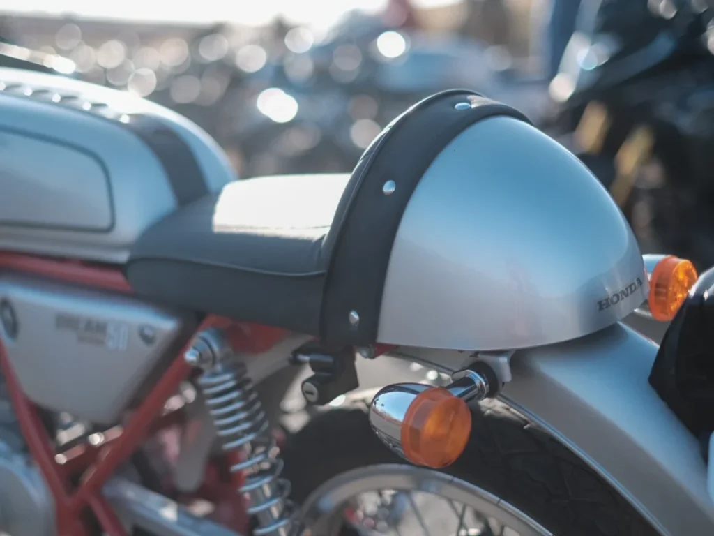 复古单座盖设计：Dream 50 经典赛车单座配置