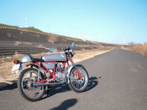 Honda Dream 50：地表最强 50cc DOHC 引擎！圆一个本田 60 年代的赛车梦