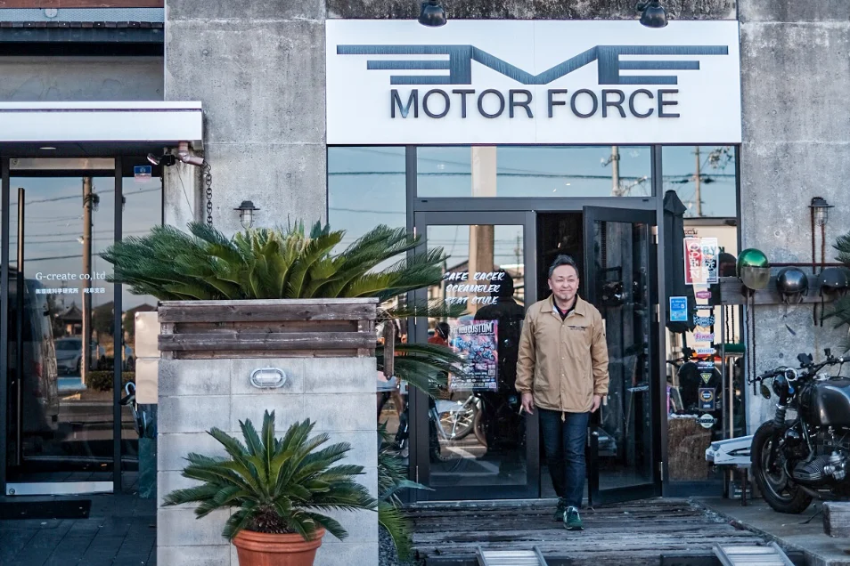 MOTOR FORCE 代表 山田先生與 BMW R100/7 改裝作品「剱」