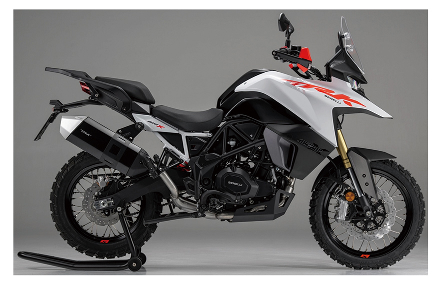 Benelli发布全新TNT 550街车及TRK 602 X历奇车型